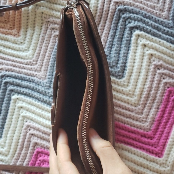 The row MULTI-POUCH CANVAS AND SUEDE CROSS-BODY BAG IN CREAM AND BISCUIT-TAUPE - Picture 6 of 16